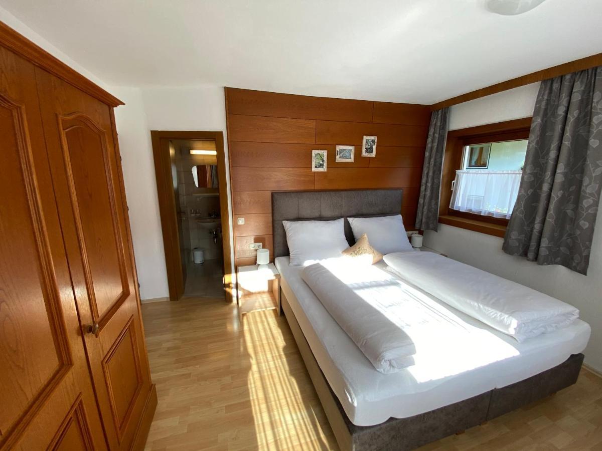 Pension Schwemberger Ohne Fruehstueck Mayrhofen Exterior photo