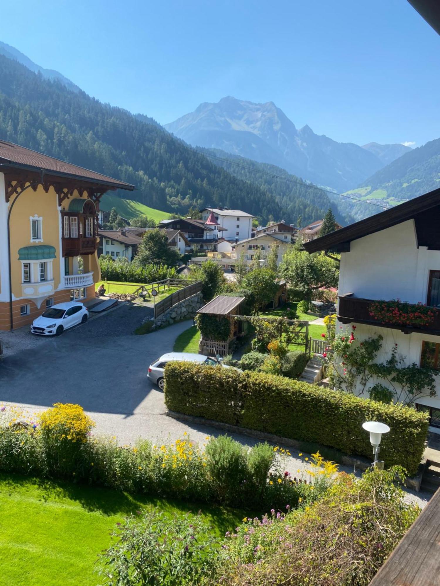 Pension Schwemberger Ohne Fruehstueck Mayrhofen Exterior photo