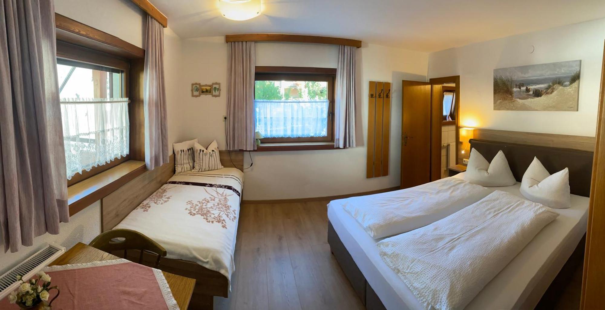 Pension Schwemberger Ohne Fruehstueck Mayrhofen Exterior photo